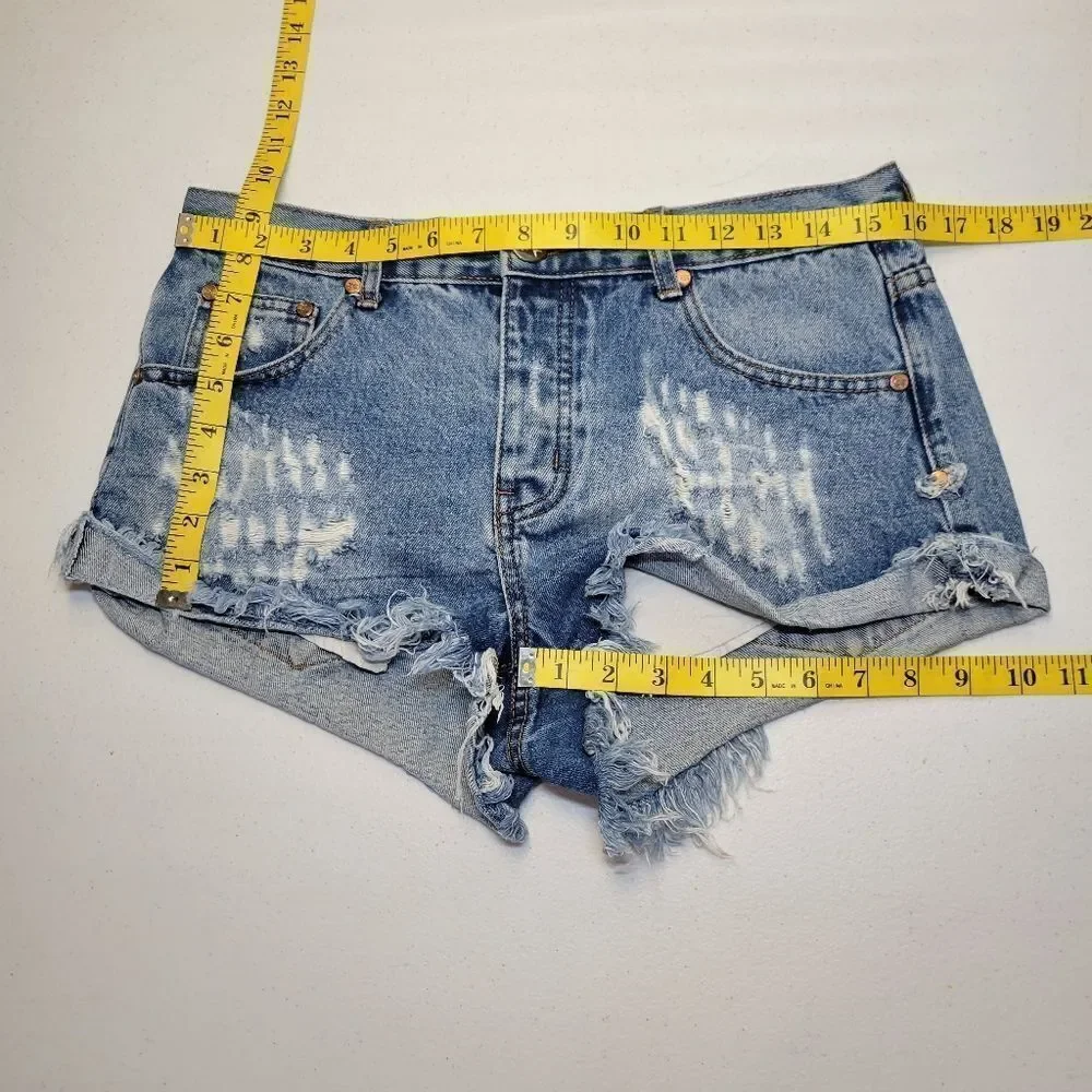 One One Teaspoon Bandits Relaxed Fit Denim Distressed Women Jean Shorts